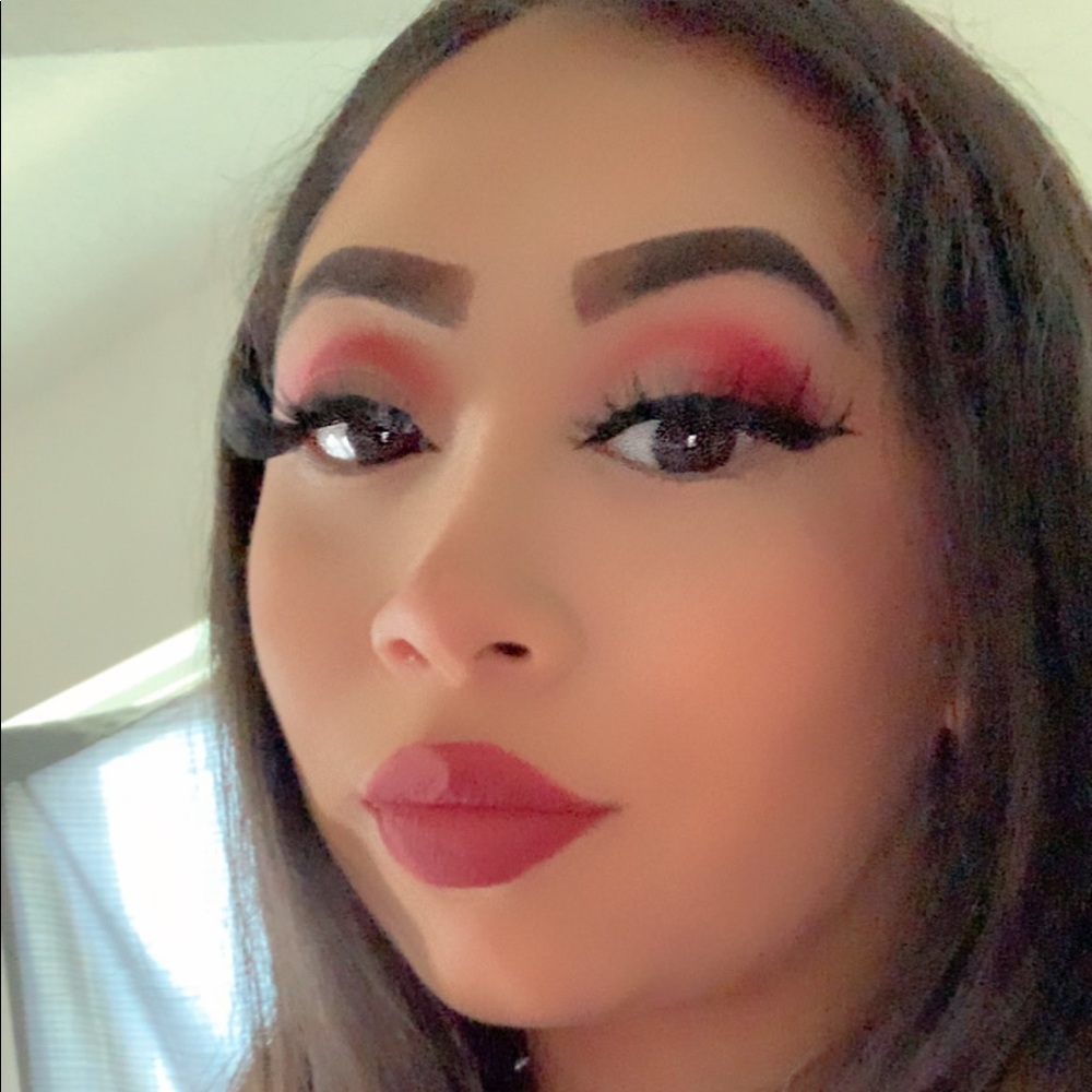 Meet your Posher, Melany